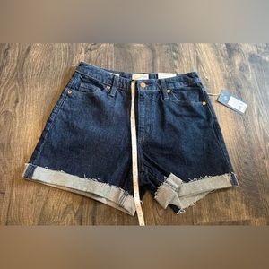 *NWT* Universal Thread Womens Vintage Midi Denim Jean Shorts 4/27 Dark Wash Blue